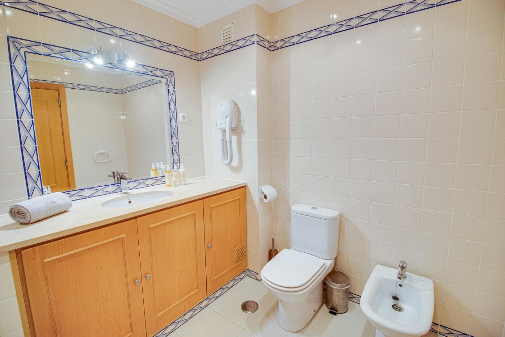Lovely 2Bd Apart 500M Beach Ac Wi-Fi Pool Balcony Albufeira Esterno foto